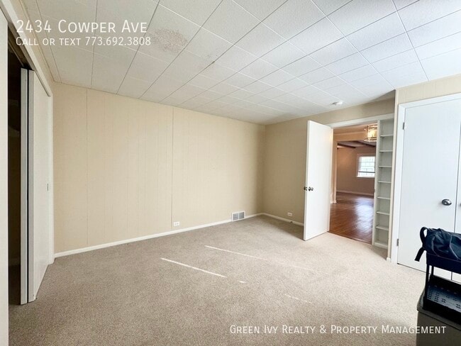 Building Photo - 2434 Cowper Ave