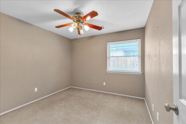 Building Photo - 3531 Roberto Clemente Ln