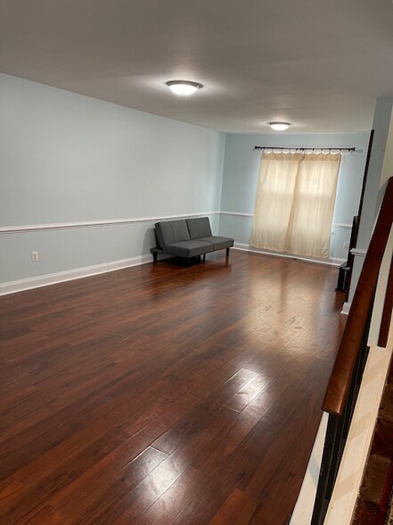 Building Photo - 118 Aspen Ct