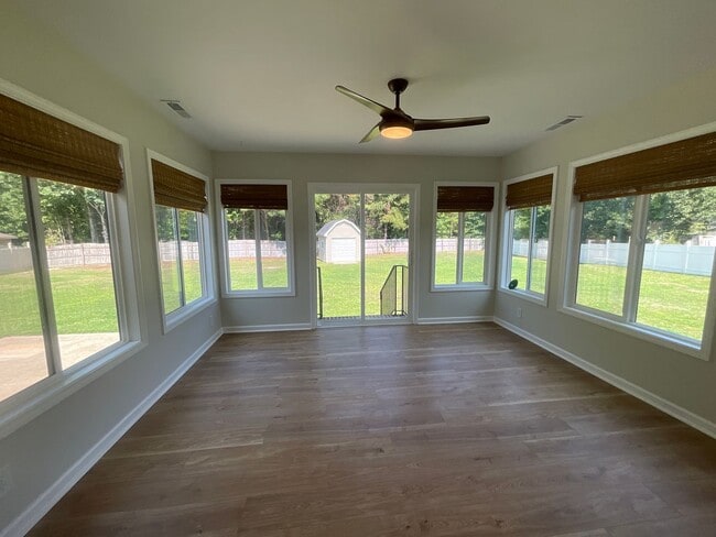 Building Photo - 404 Windover Dr