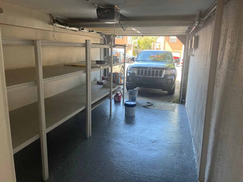 Building Photo - 15139 Beverly Dr