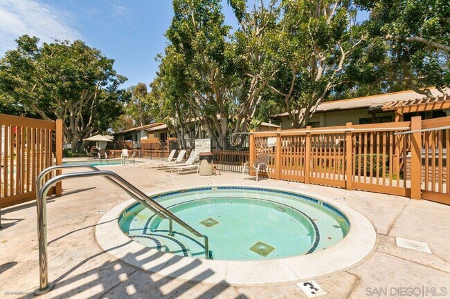 Building Photo - Newly Remodeled 1BD/BA Condo In Mission Va...