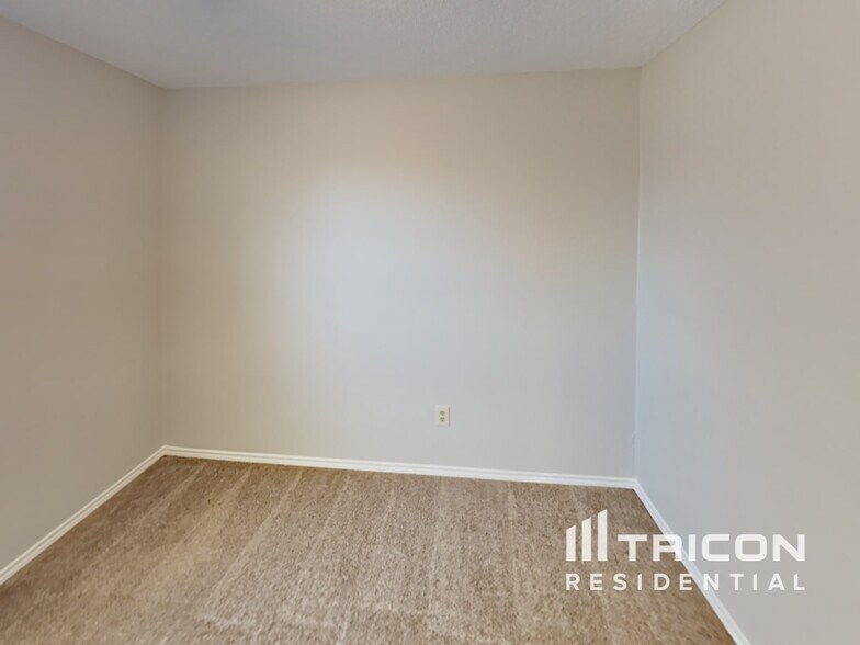 Building Photo - 7828 Texridge Dr