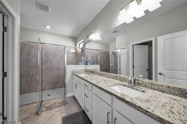 Building Photo - 13846 Pine Lodge Ln