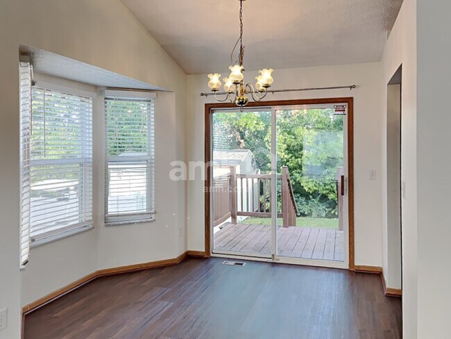 Building Photo - 2180 Maribeth Pl