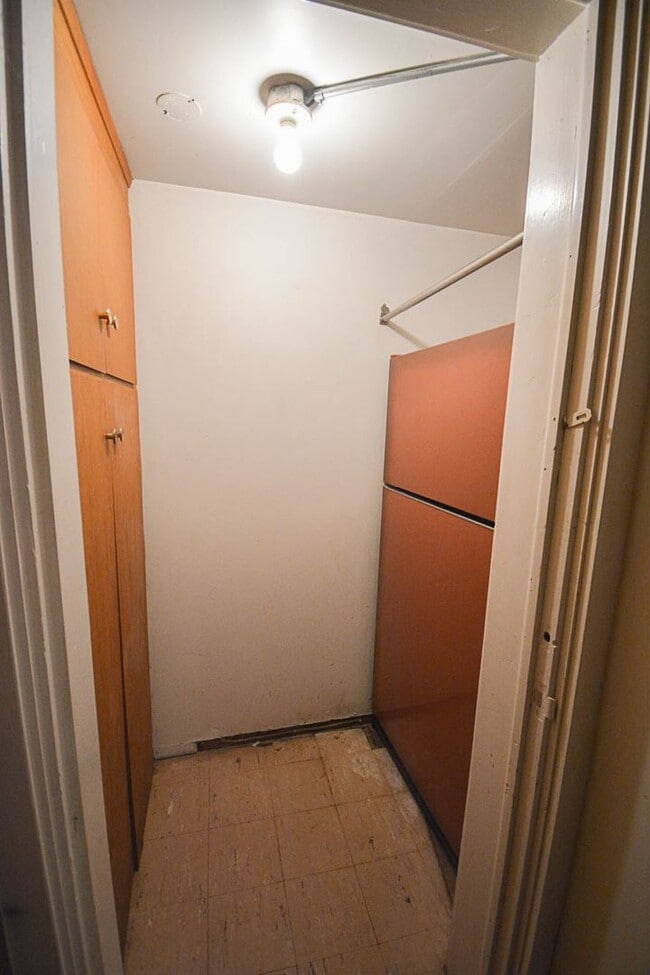 Building Photo - 619 2nd St NW