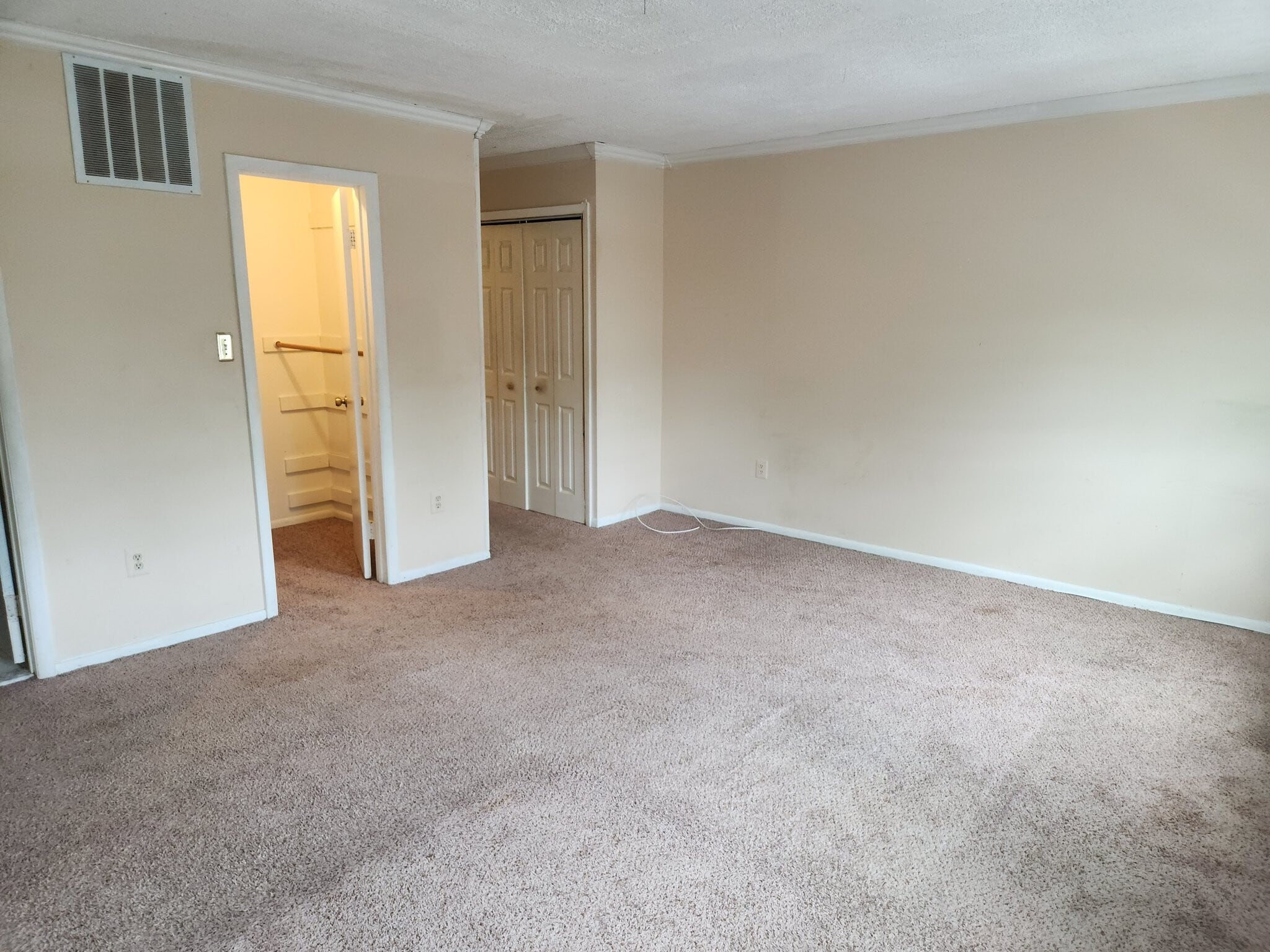 Building Photo - 13244 Musicmaster Dr