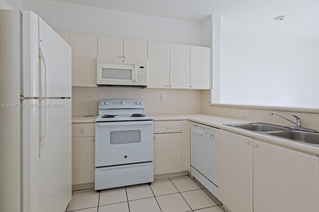 Building Photo - 1663 SE 27th Dr