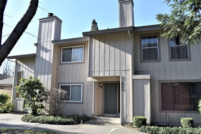 Building Photo - 422 Florin Rd