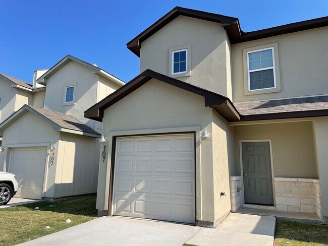 Building Photo - 107 Peruna Dr