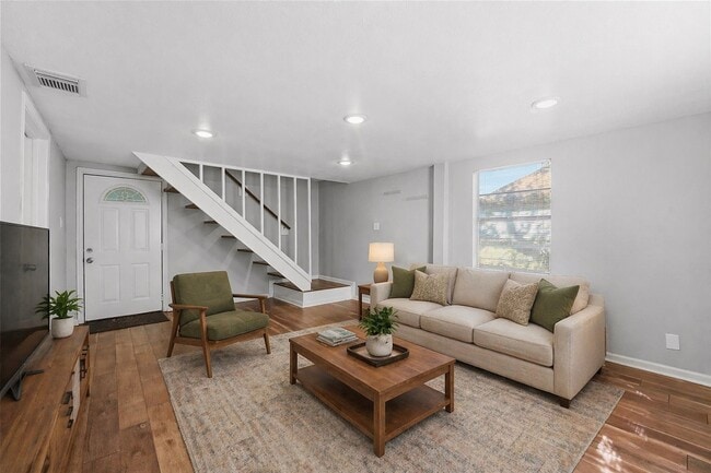 Building Photo - 6526 Linden St