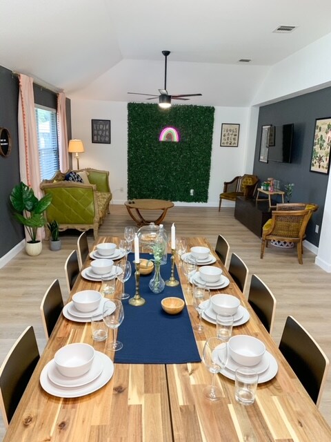 Building Photo - 2004 Melissa Oaks Ln