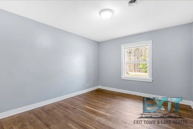 Building Photo - Freshly Updated Brick Home in Peaceful Country Setting – Freeman, VA