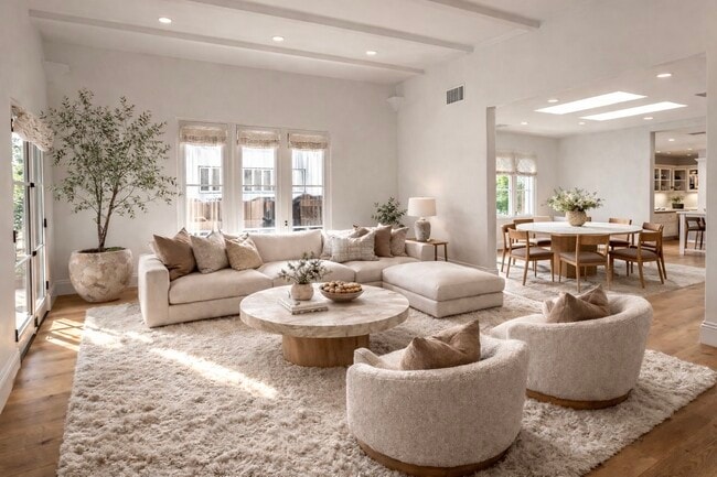 Building Photo - 6456 Hayes Dr