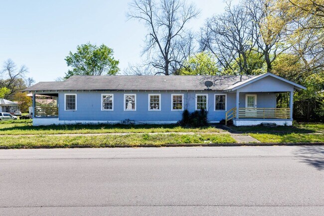 Building Photo - 1830DUPLEX