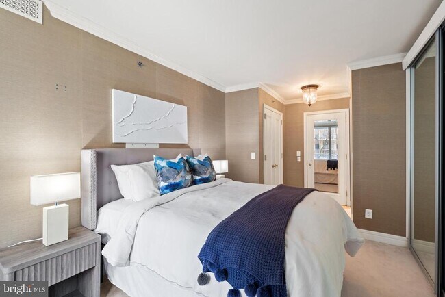 Building Photo - 1111 23rd St NW