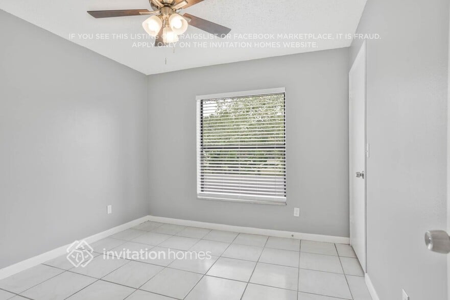 Building Photo - 8252 Cascade Oaks Dr