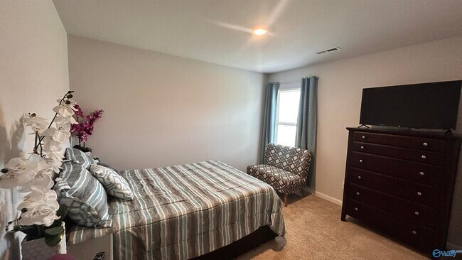 Building Photo - 174 Meadow Ridge Dr