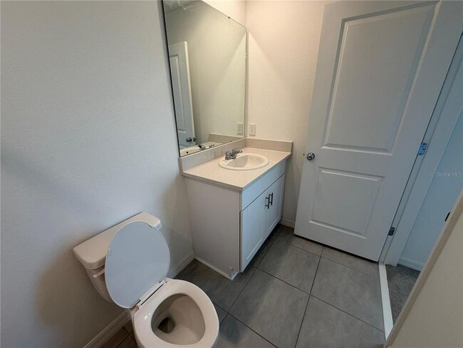 Building Photo - 2983 Skyline Lp