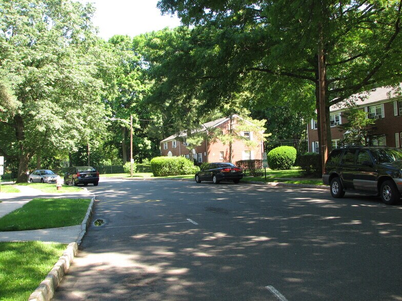 street view other way - 6A Carolyn Ter