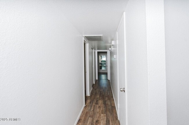 Building Photo - 2690 N 43rd Ave