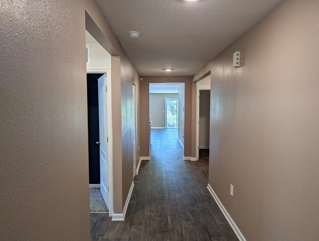 Building Photo - 3107 Rustic Deer Wy