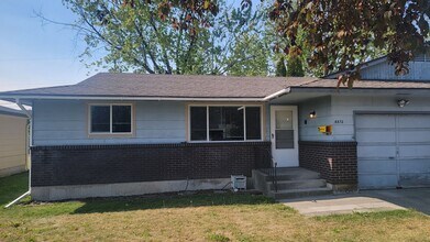 Building Photo - 8810/8812 E Micheilli Place
