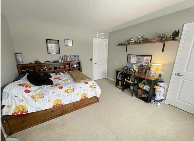 Building Photo - Beautiful 4-bedroom house in Baldwinsville