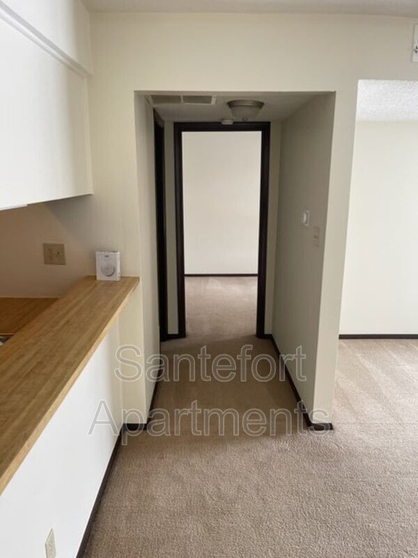 Building Photo - 5803 Haymeadow Ln