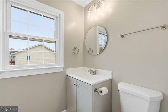 Building Photo - 130 Cox Rd