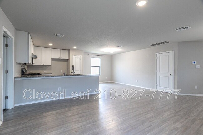 Building Photo - 547 Filibusters Trail