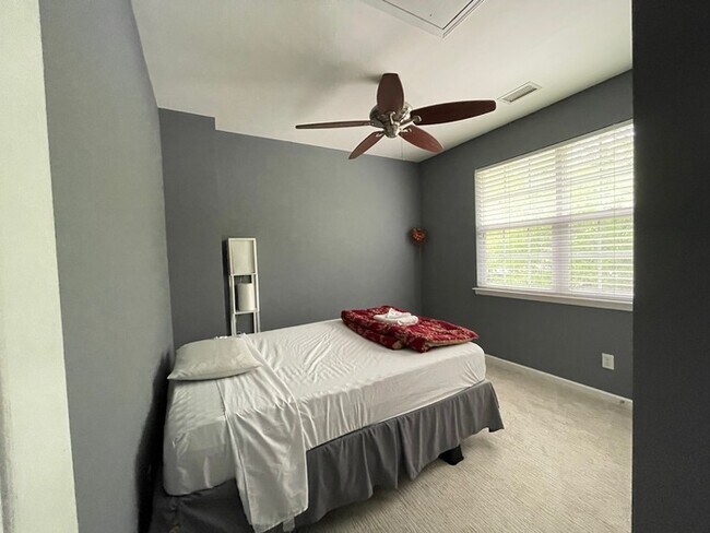 Building Photo - 9709 Glenburn Ln