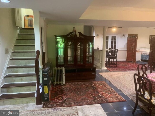 Building Photo - 3128-FURNISHED Prosperity Ave