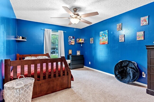 Building Photo - 2442 Duncan Dr