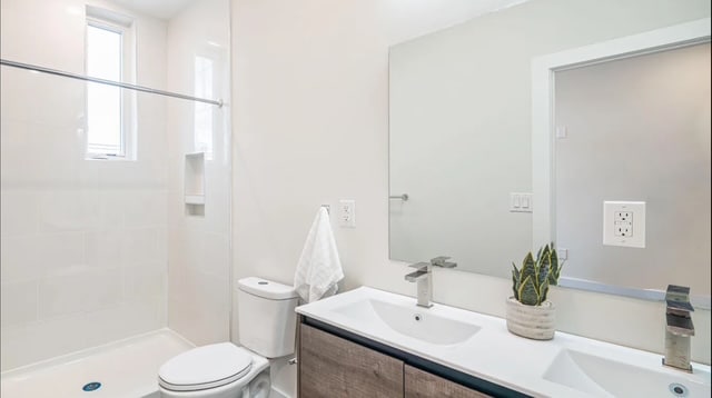 Building Photo - 1328 Nectarine St