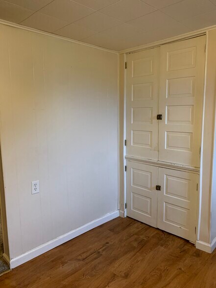 Building Photo - 514 4th St