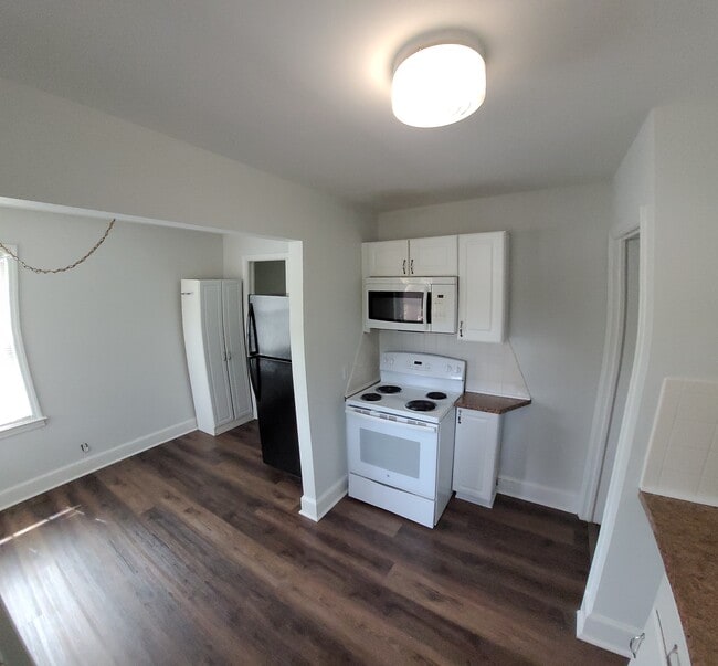 Building Photo - 414 E Radiance Dr