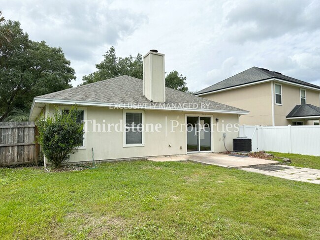 Building Photo - 1051 Moosehead Dr
