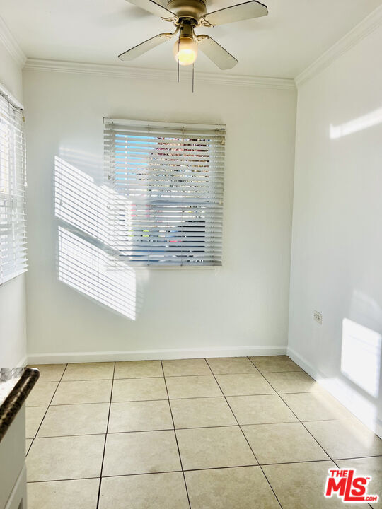 Building Photo - 600 E Chevy Chase Dr