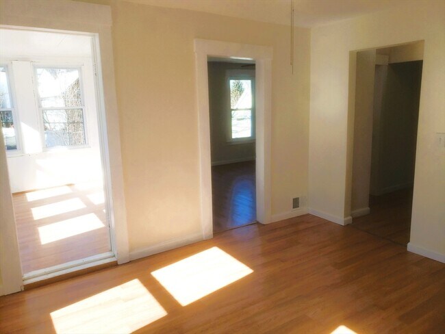 Building Photo - 26 Arlington St