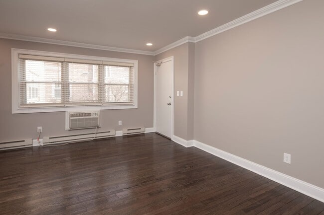 Interior Photo - Regency Manor
