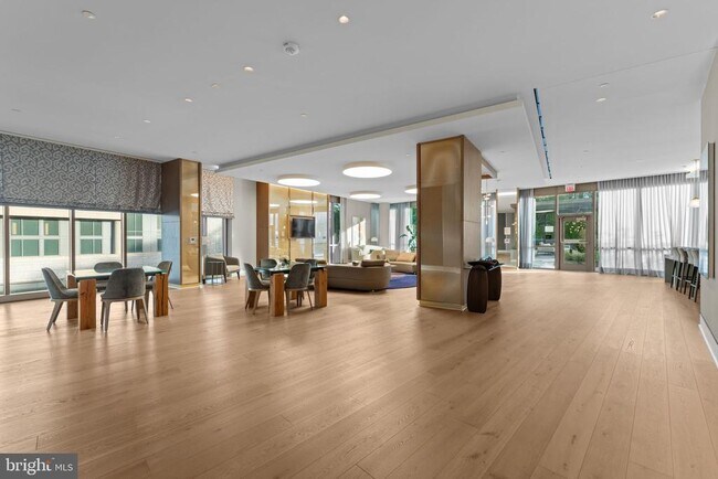 Building Photo - 7887 Jones Branch Dr