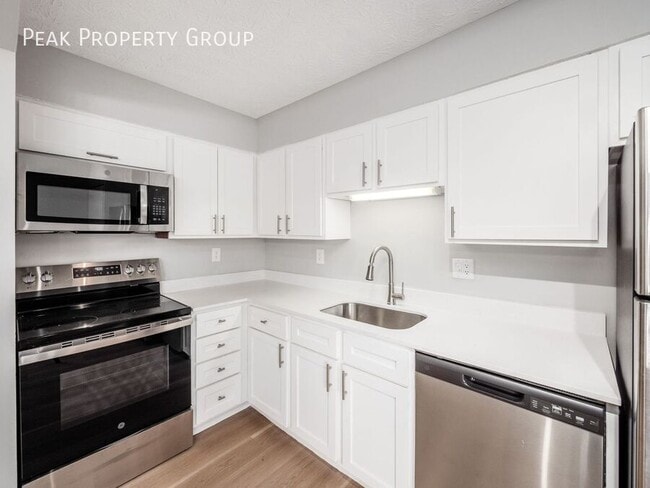 Building Photo - 7950 Harmill Dr