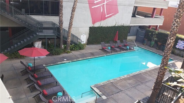Building Photo - 420 S San Pedro St