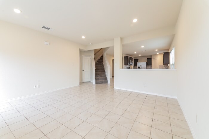 Building Photo - 841 Costlow Ln