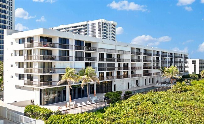 Building Photo - 510 N Ocean Blvd