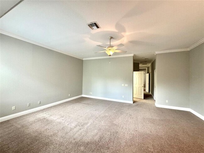 Building Photo - 601 Saxony Blvd