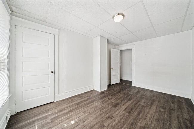 Building Photo - Stunning 3 Bedroom home in Greensburg Avai...