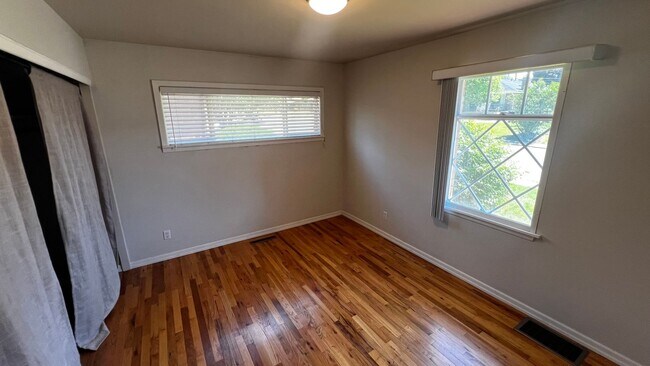 Building Photo - Available Now!! 3-bedroom, 2 bath home on a corner lot near Hamblen Elementary School