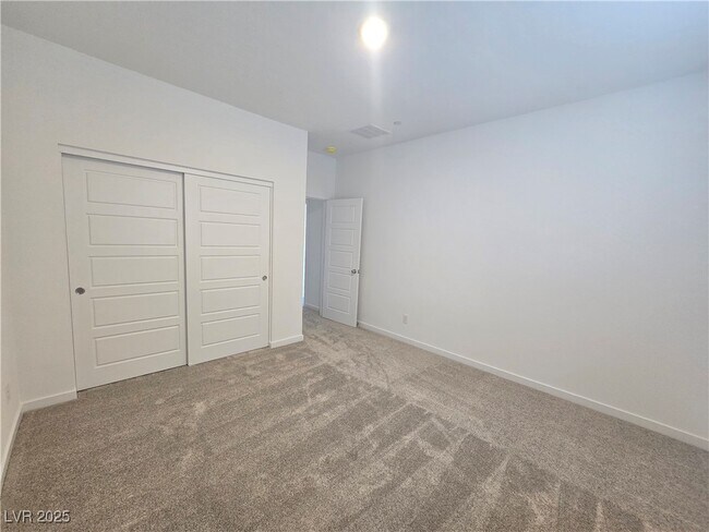 Building Photo - 375 Powell Crst Dr